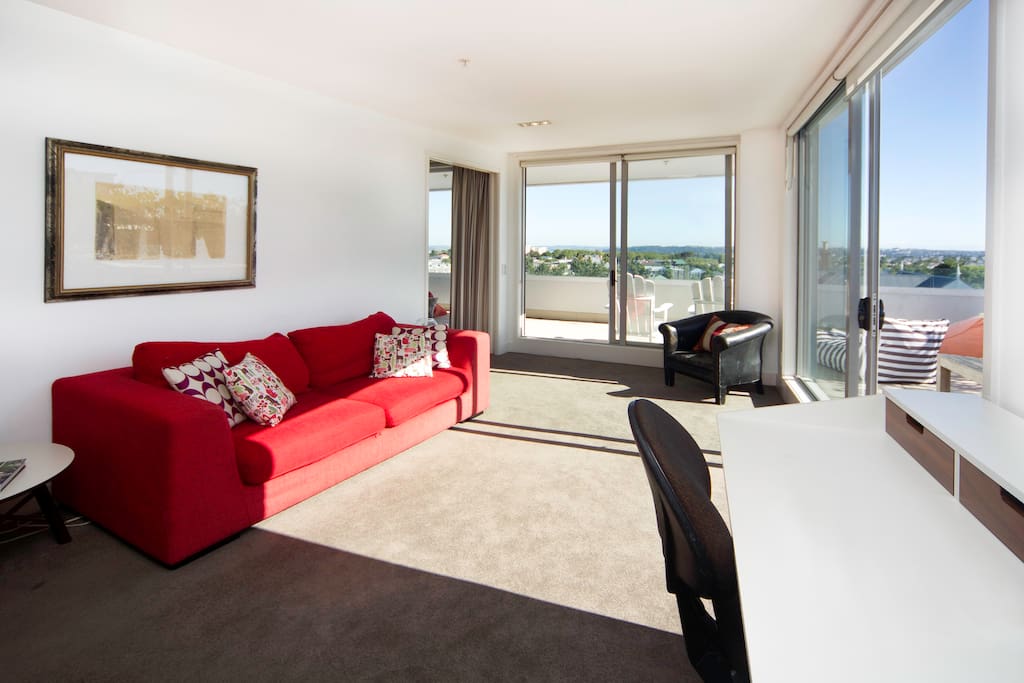 When the sun is out it fulls the Apartment