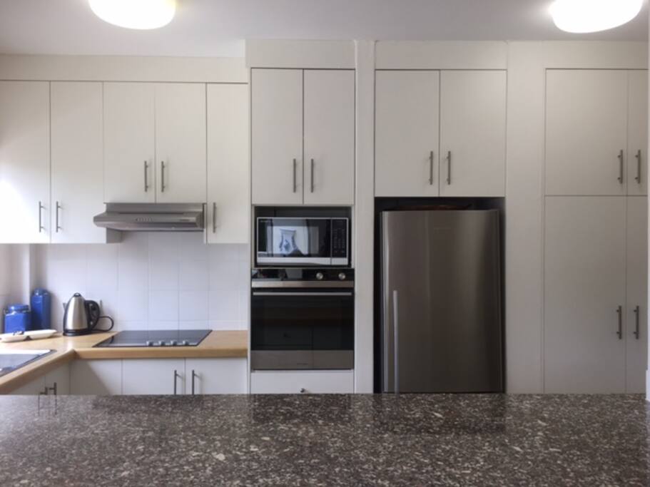 Full kitchen