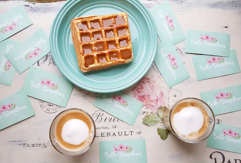 Riquísimos Waffles para disfrutar en las terrazas de los Bungalows.