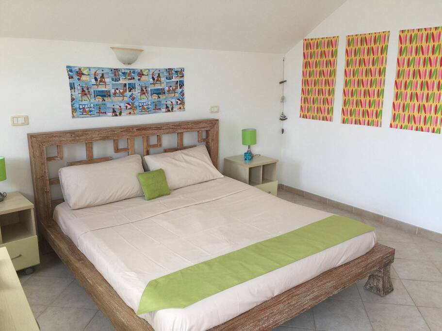 New King size bed