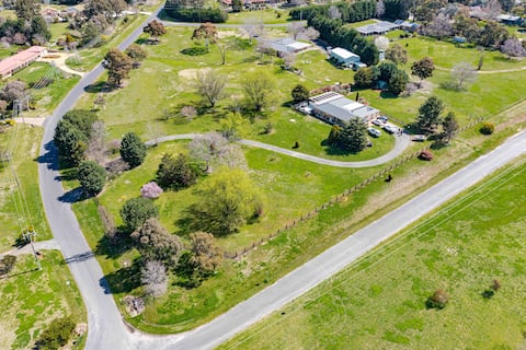Private House - Pool, Games and Fire Pit Bathurst