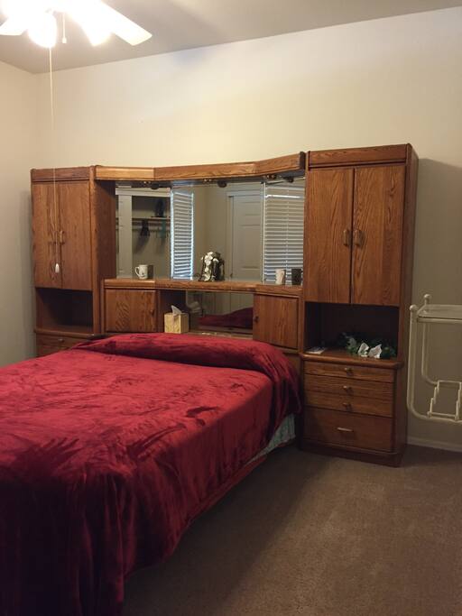 Queen size bed