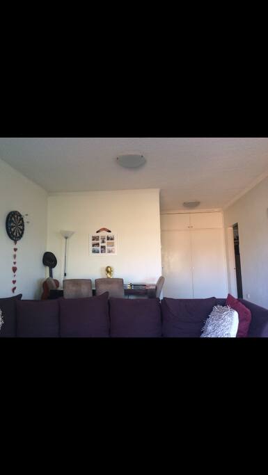 Lounge/dinning area