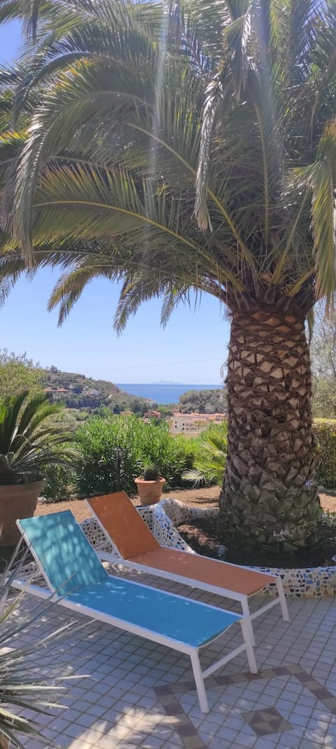 Villa with a view of Porto Azzurro