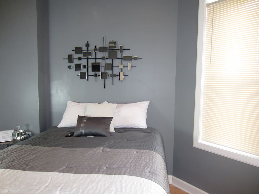 View of Master bedroom
~Guest Review "Newly renovated apartment has a touch of class all it's own!"