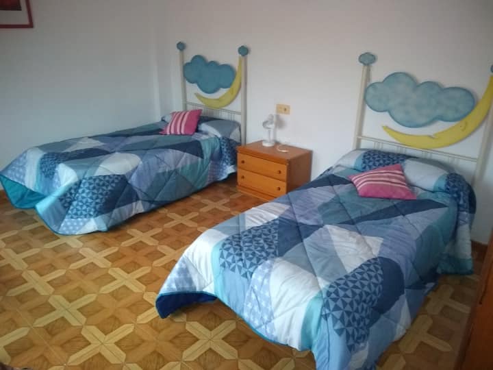 Chumba cha 1 na vitanda 2 chumba 1 na vitanda 2