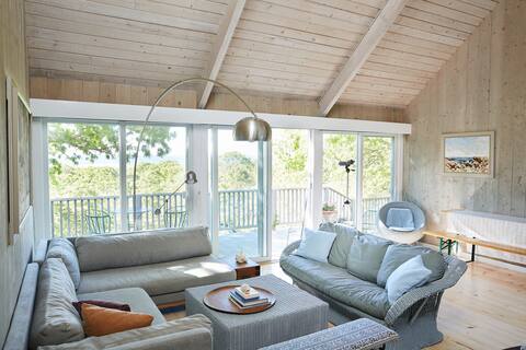Ocean view mid century modern prvt beach + LV/SQB