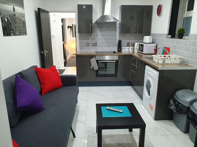 SAFE STAY LTD managed Airbnb listing 3