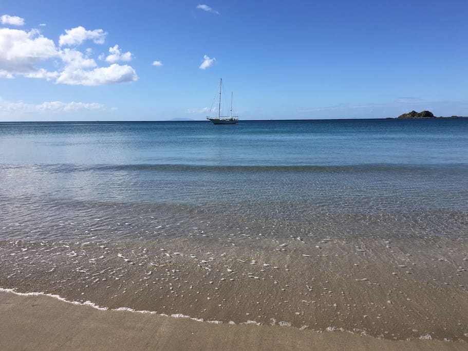 A few minutes walk to beautiful Palm Beach