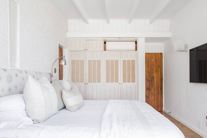 Unparalleled Third Beach Clifton Paradise gallery image 5