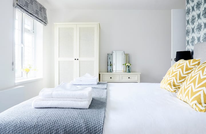 卧室4 -一楼-套房 