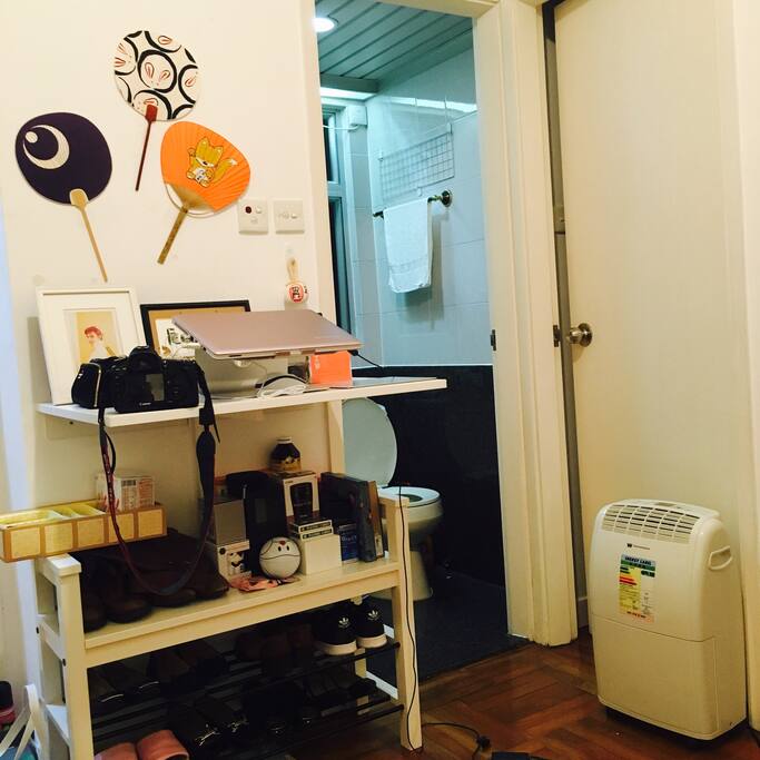 Desk area