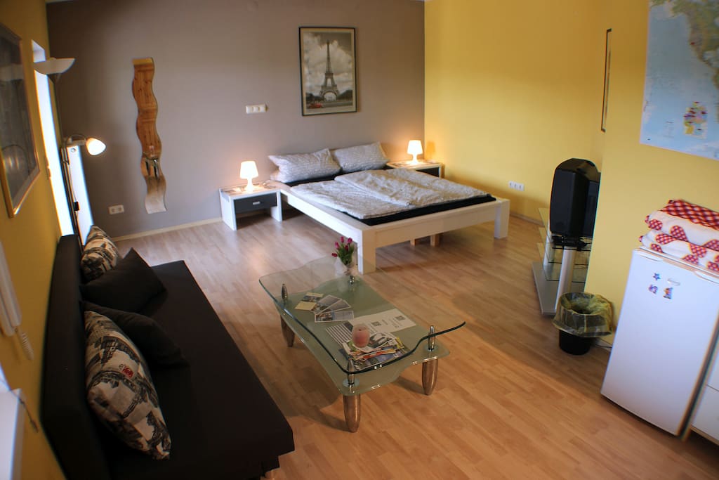 Dein Zimmer / Your room