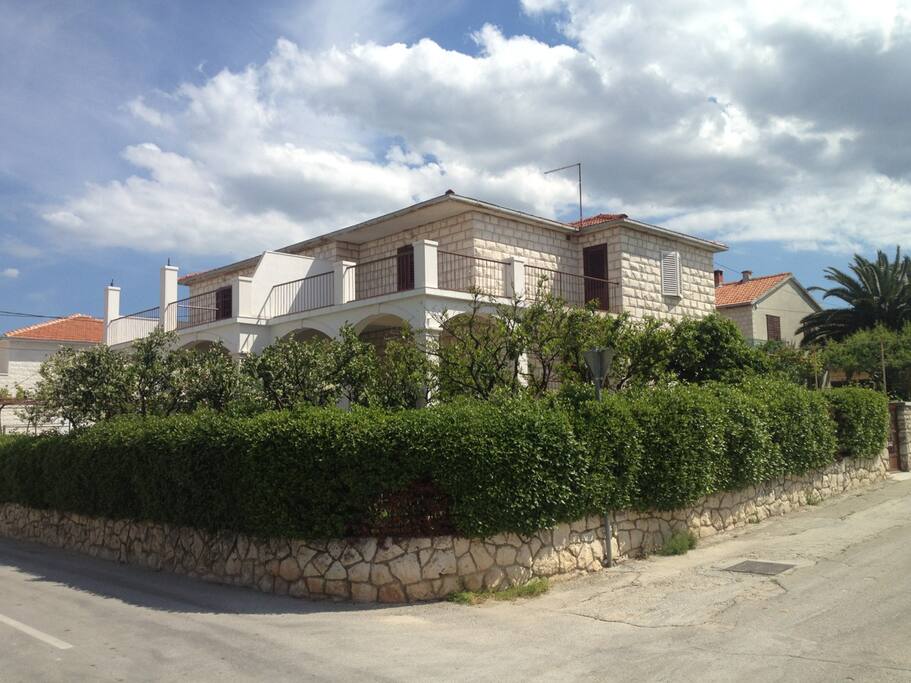 The apartment is on the first floor faced to the sea