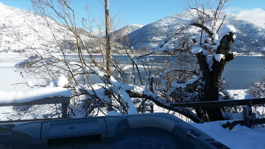 Twin Cedars Camping and Vacation managed Airbnb listing 1