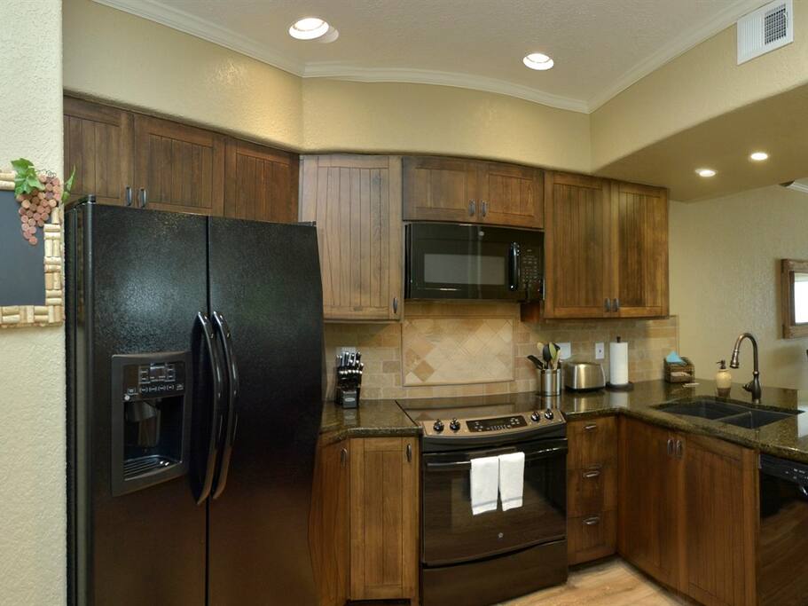 Inverness 210-Kitchen