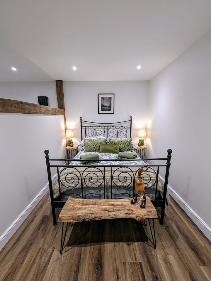 Double Bed