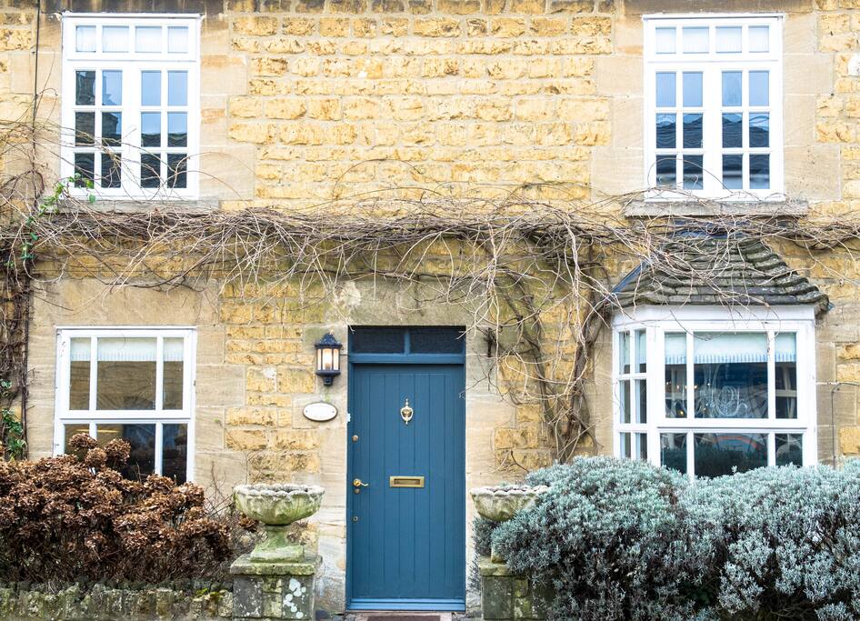 Wisteria Cottage, delightful Cotswolds Cottage - Houses 