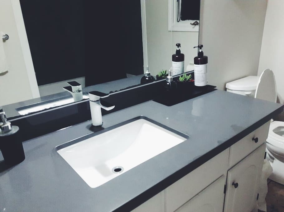 A clean bathroom