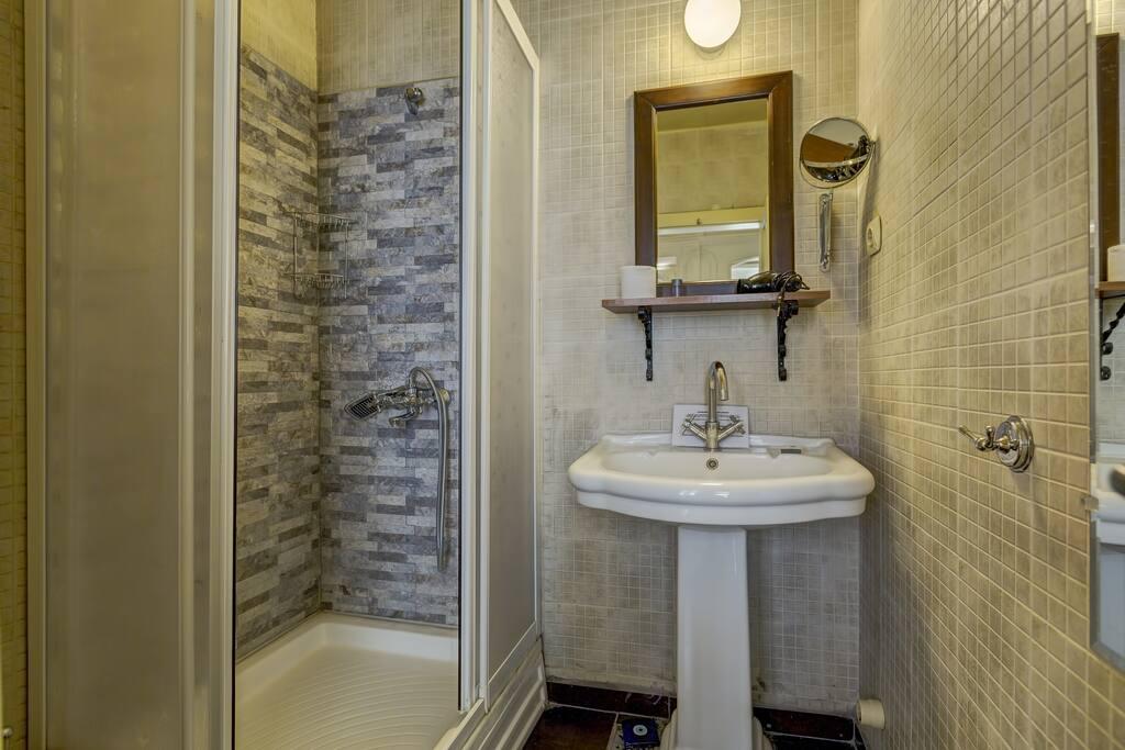 H4 BANYO