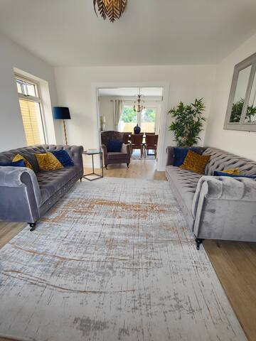 Dublin Airport luxury house with Airport parking