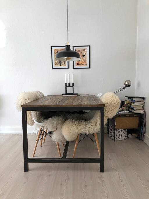 Diningtable