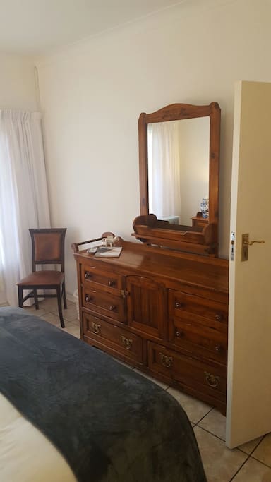 Full usable dresser with Large Mirror.