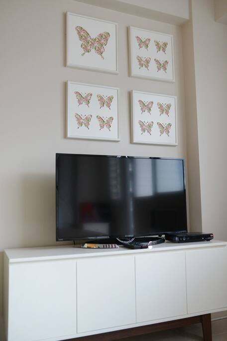 Samsung flat screen Smart TV.