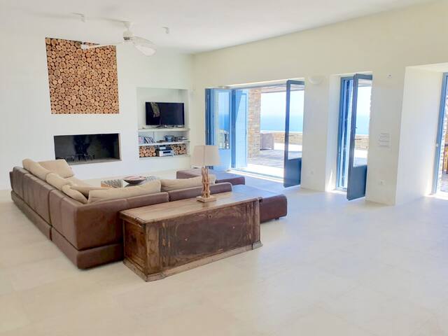 KEA Cyclades Greece – Villa Hyperion gallery image 3