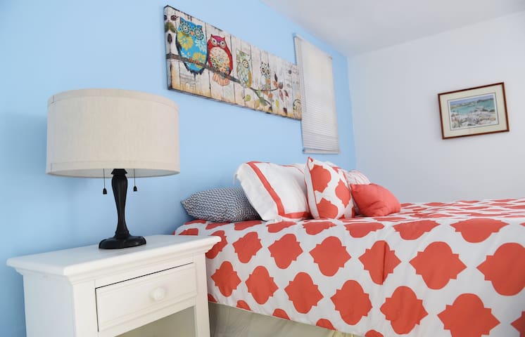 Studio With Pool Near Beaches!!!