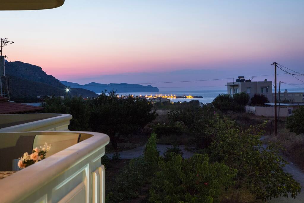 ΘΕΑ ΤΟ ΛΙΜΑΝΙ ΚΙΣΣΑΜΟΥ