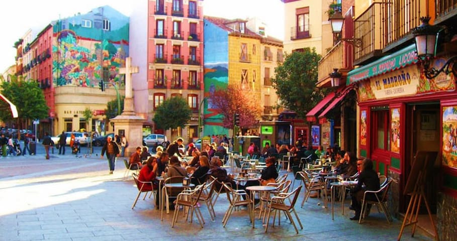 Room in Chueca, Center Madrid+Wifi