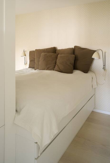 Double bed