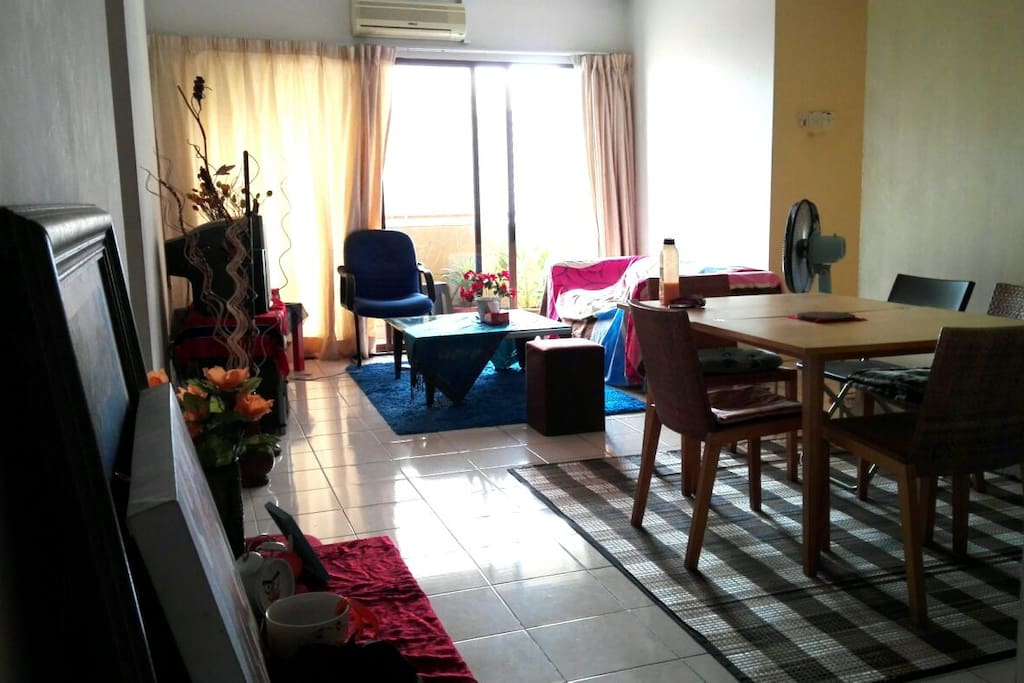 Beautiful living hall with dining table