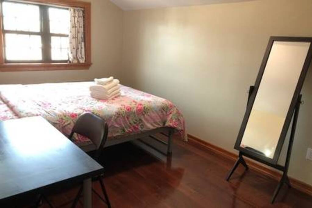 brand new bed plus mirror and desk