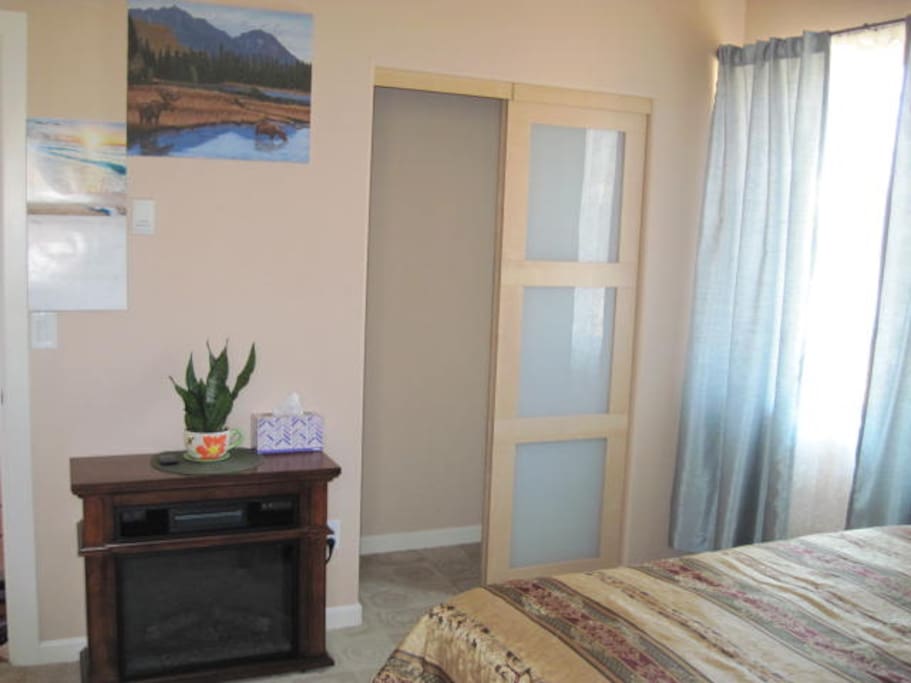 Guest bedroom