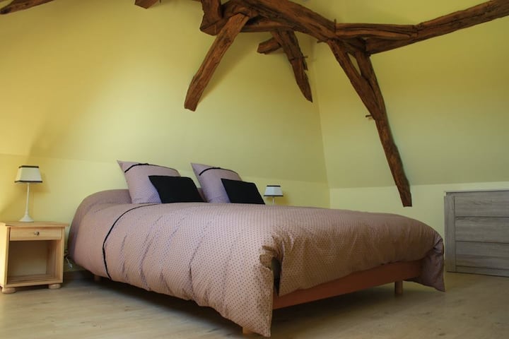 卧室黄色地板床160