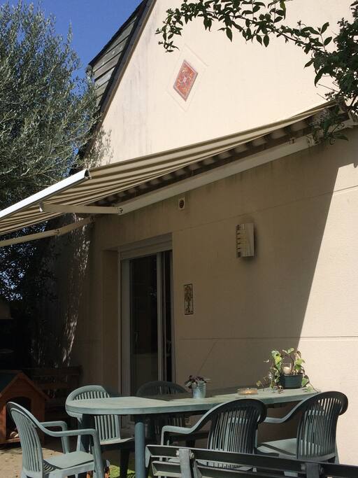 Terrasse avec store exposée Sud