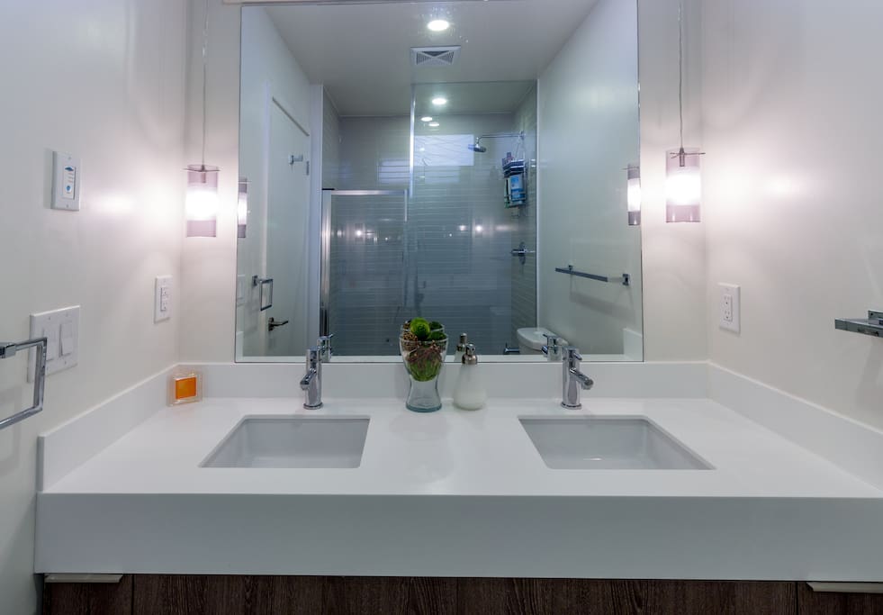 Private bathroom for you & her