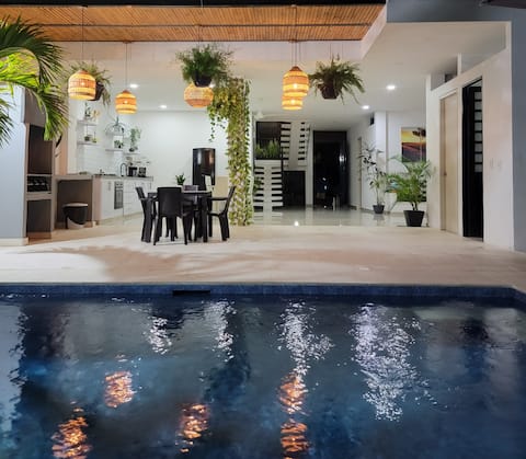 Private pool house. Groups up to 12 people.