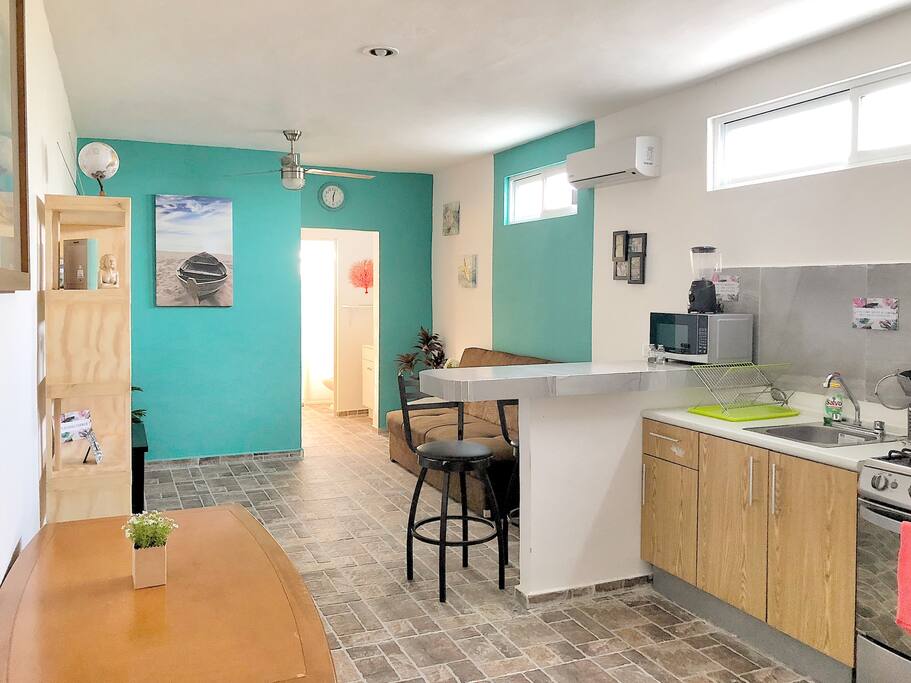 Cocina y Sala.