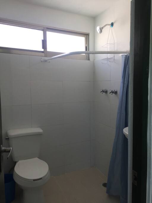 baño limpio