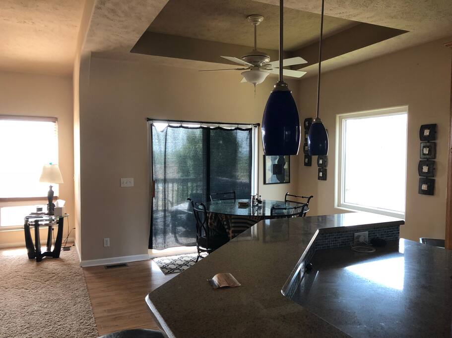 Kitchen/Dining