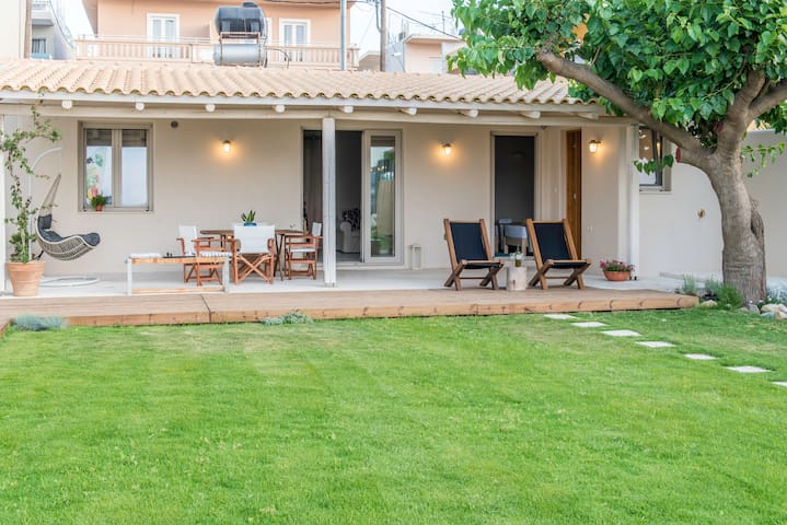 Beach house in Agia Marina