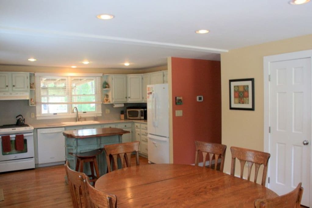 Eat in Kitchen