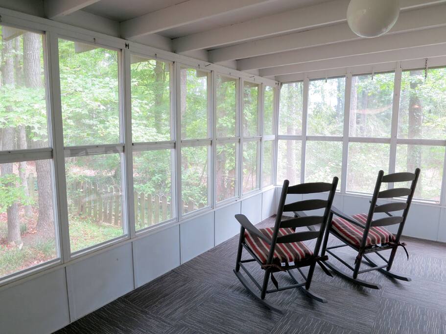 Peace & Quiet Cottage Houses for Rent in Hawkins, Texas, United States