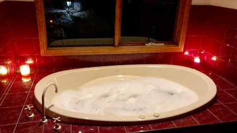 KOOKABURRA DOWNS. Romantic Retreat. Halls Gap.
