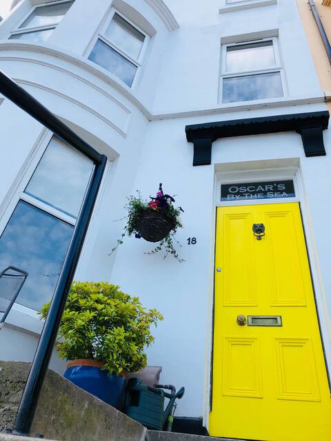 Oscar's by the Sea - Victorian period property