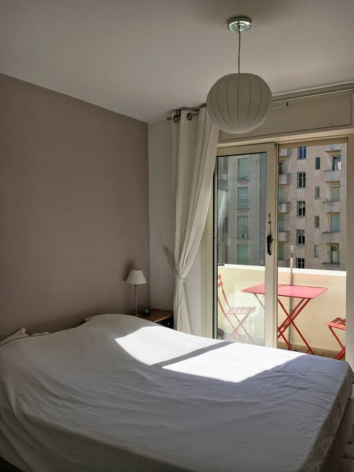 Chambre avec lit king size