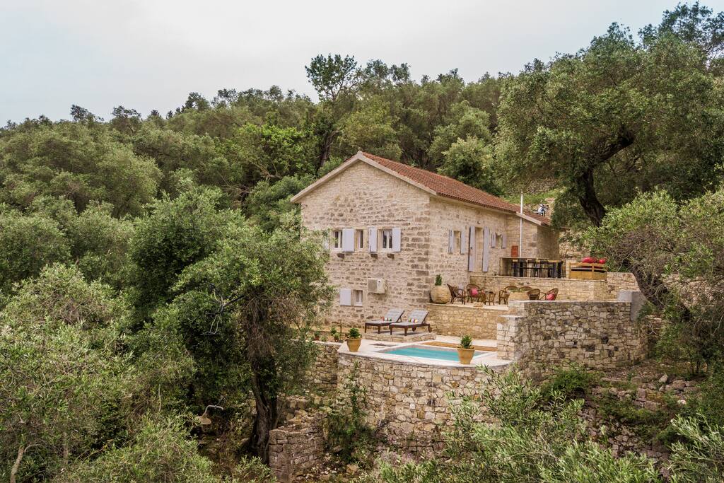 Paxos StoneHouse